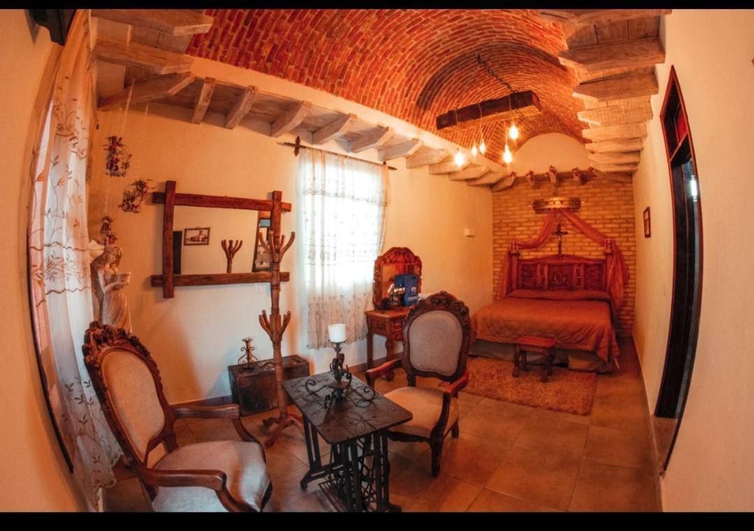 Hotel Posada De La Conspiracion Долорес-Идальго Экстерьер фото